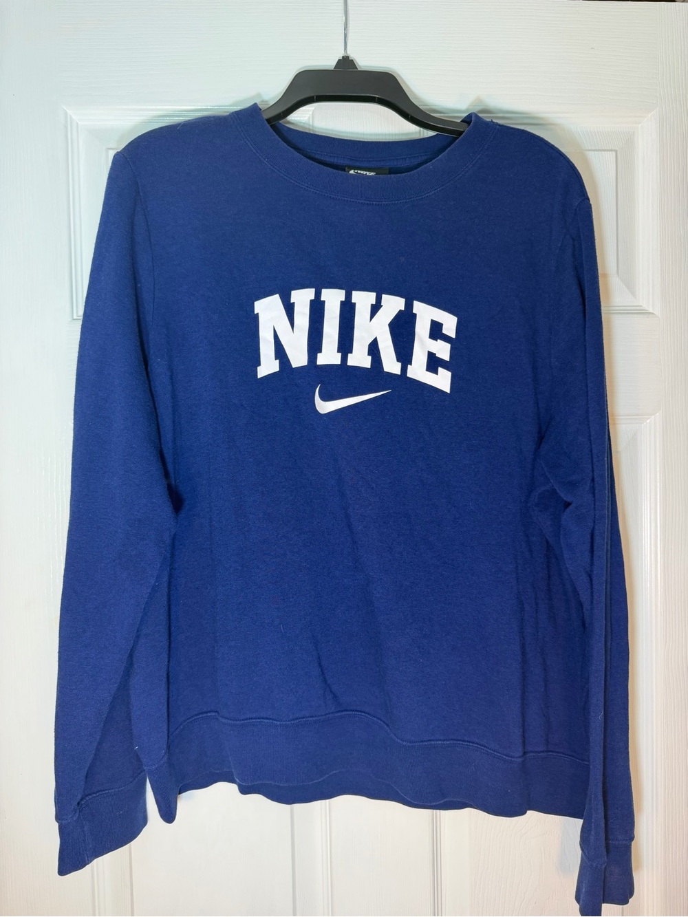 Nike Men’s Navy Blue Crewneck Sweatshirt with White Logo